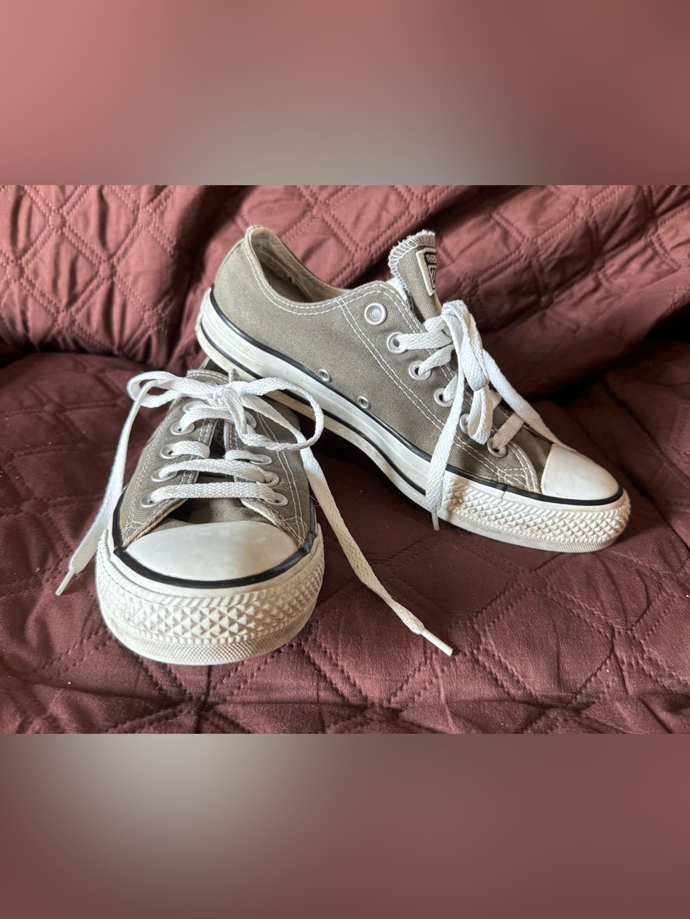 Converse Low-Top Sneakers in Taupe and White